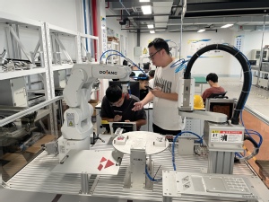 攜手未來科技，啟航智能制造——2024年杭州市企業職工未來工廠職業技能培訓在我校成功舉辦